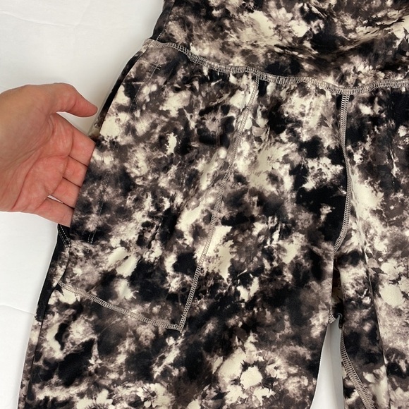 ATHLETA Salutation Printed Jogger - Picture 6 of 13